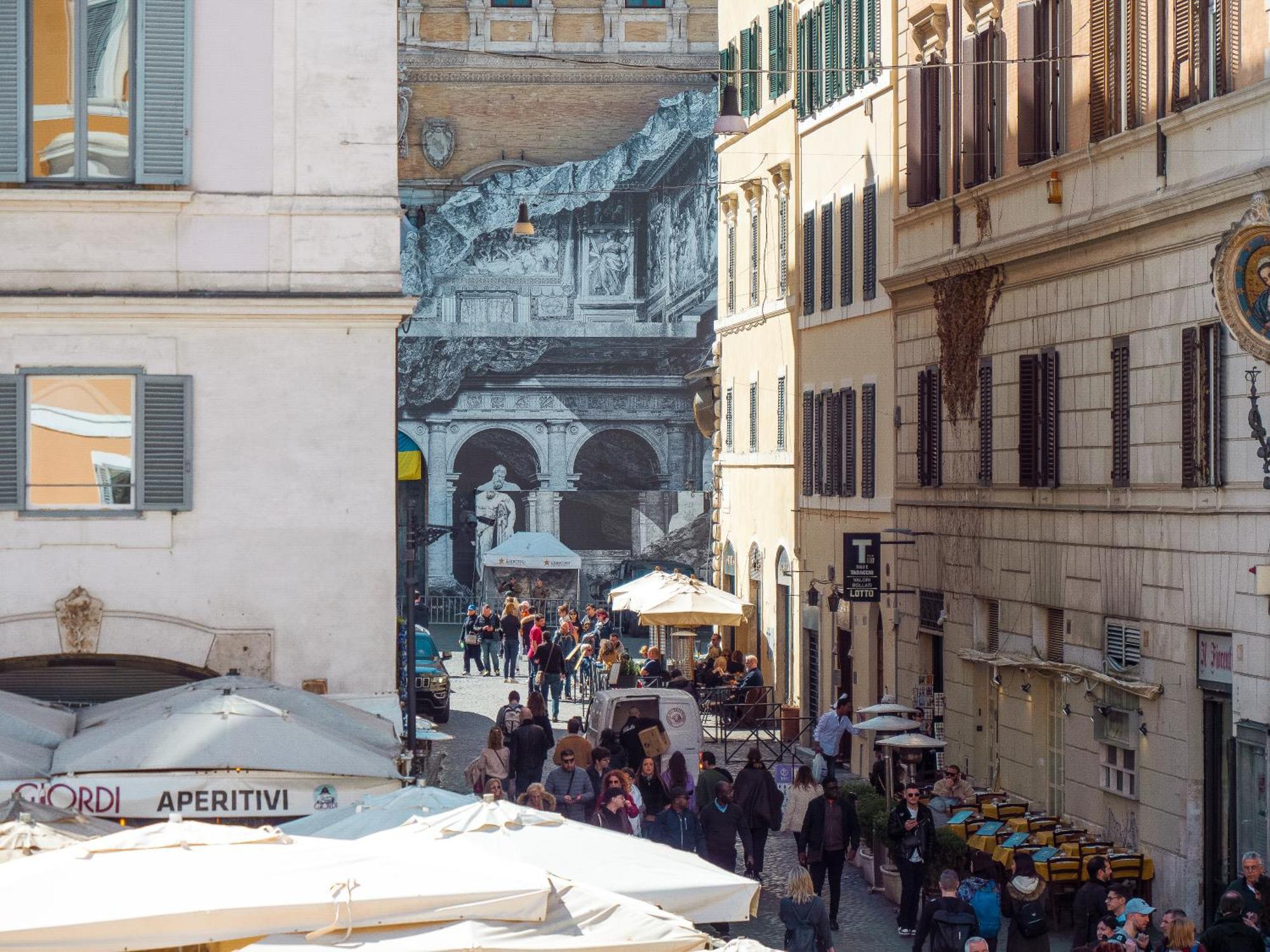 Apartment View On Campo De Fiori Irex